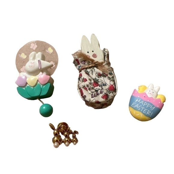 Easter Bunny Pins - Picture 1 of 1